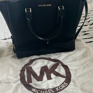 Black MK purse brand new never used